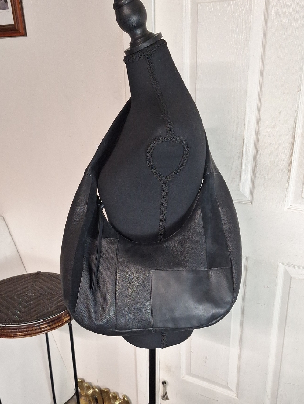 CROWN VINTAGE Pebbled Leather Smooth Leather Suede Hobo Bag